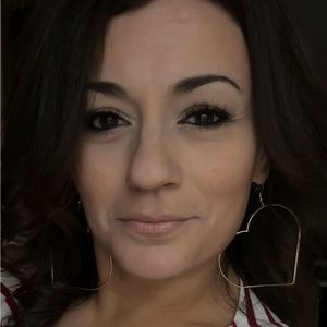 Meet your Posher, Stella